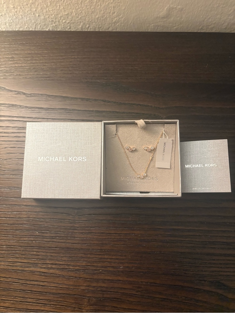 NEW Michael Kors necklace and earrings set